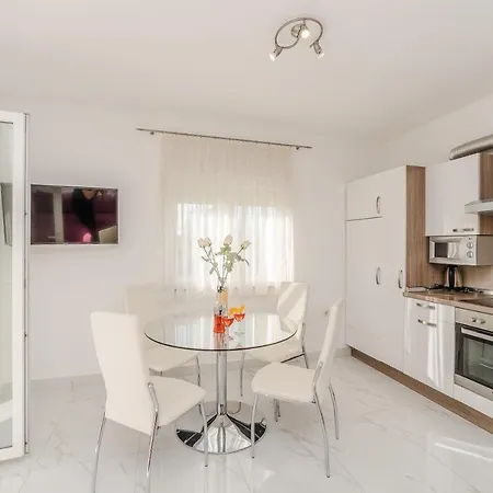 Marina * ביבינייה