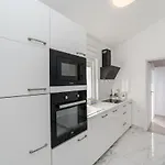 Apartment Marina