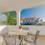 Apartment Marina *