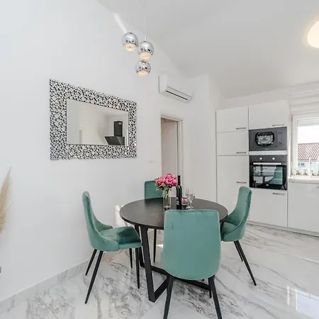 Marina Apartman Bibinje